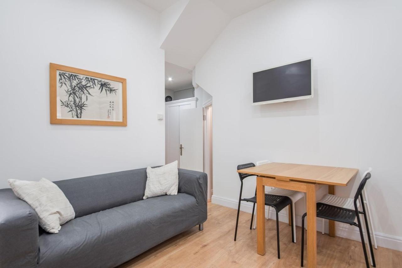 Apartamento Comfortable Flat In Hammersmith Londres Exterior foto